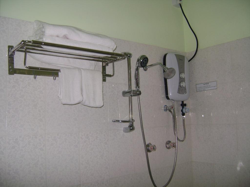 Royal Boss Hotel Yangon Phòng bức ảnh